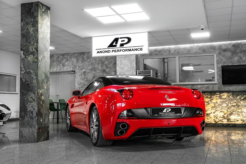 Ferrari California ROSSO CORSA/KAMERA/ - fotka 6 z 22