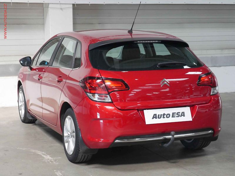 Citroën C4 (2016) 1.2i, 2.maj,ČR, STK6/28 - fotka 4 z 17