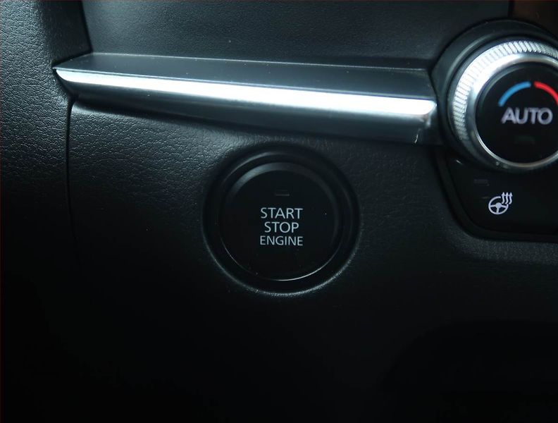 Mazda CX-30 (2019) Skyactiv-G 2.0, ČR,1.maj - fotka 17 z 24