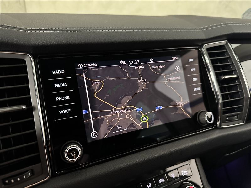 Škoda Kodiaq 2,0 TDi  DSG 4x4 L&K Virtual L - fotka 39 z 49