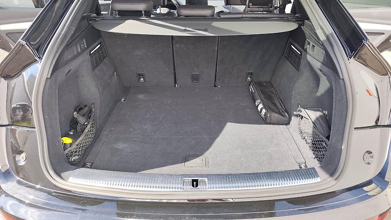 Audi Q5 (2023) Sportback S-line, B&O, Quattro - fotka 46 z 47
