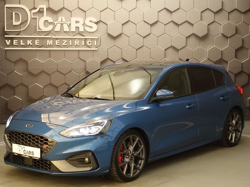 Ford Focus 2,0 ST Styling-Paket ZAMLUVENO - fotka 1 z 57