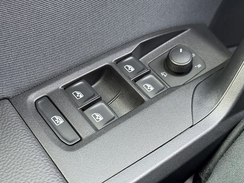 Seat Arona (2019) 1.0TSi 85kW DSG, Virtual - fotka 23 z 54