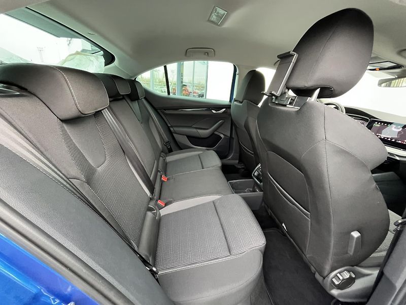 Škoda Octavia 2.0TDi 85kW Selection - fotka 9 z 23