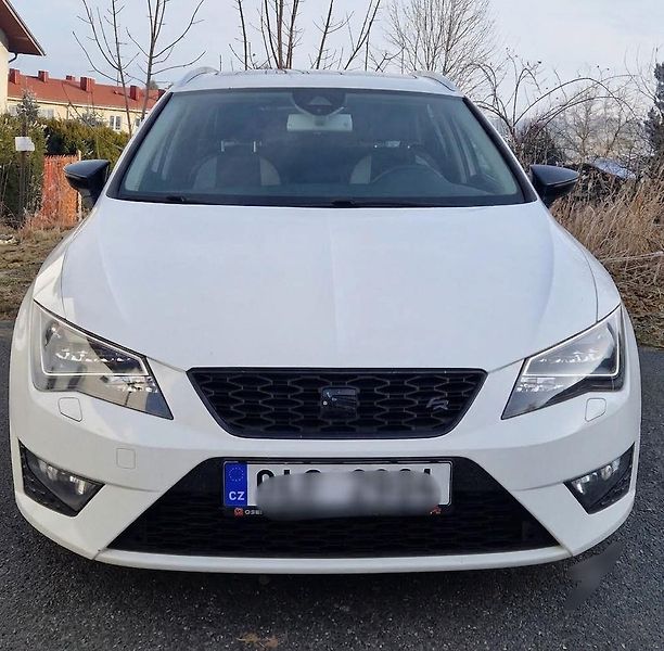 Seat Leon (2015) 2.0 /110kW - fotka 7 z 7