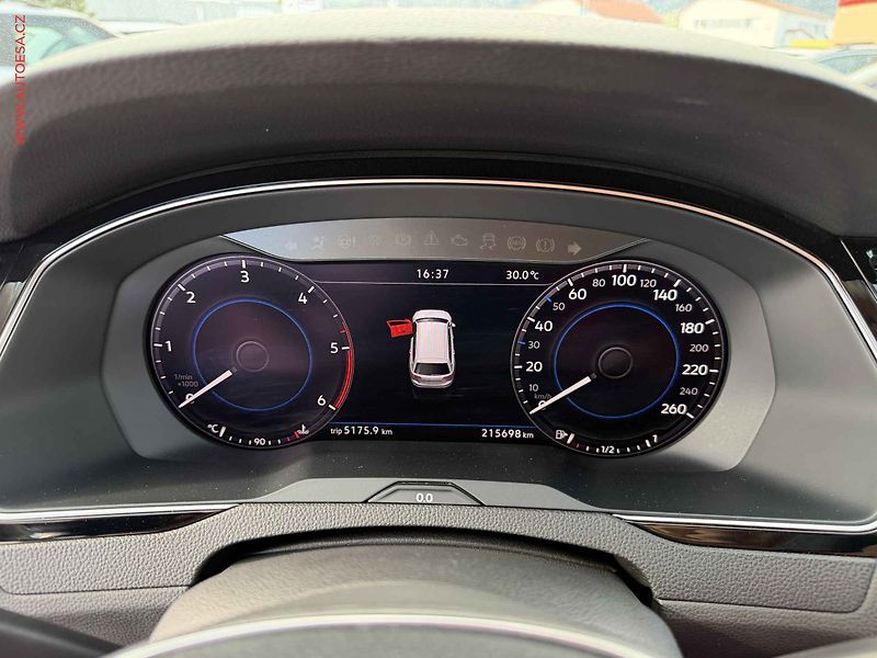 Volkswagen Passat (2018) 2.0TDi, ČR, Highline - fotka 16 z 19
