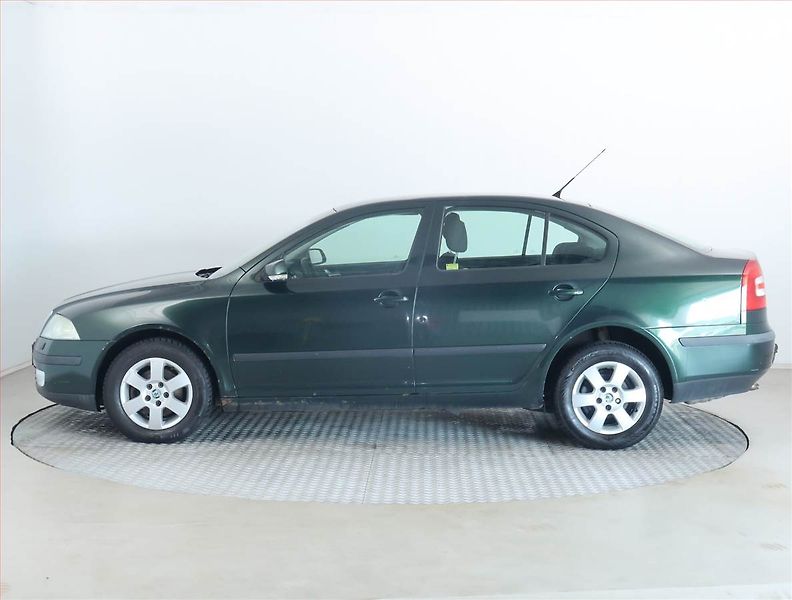 Škoda Octavia (2004) Ambiente 1.9 TDI, nová STK - fotka 3 z 15