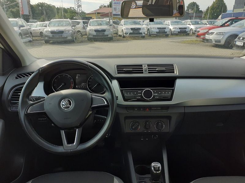 Škoda Fabia (2017) 1.2 TSi  NOVÉ ROZVODY - fotka 7 z 23