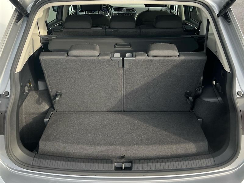 Volkswagen Tiguan Allspace 2,0 TDi 110 kW 7DSG ELEGANCE 7 - fotka 14 z 29