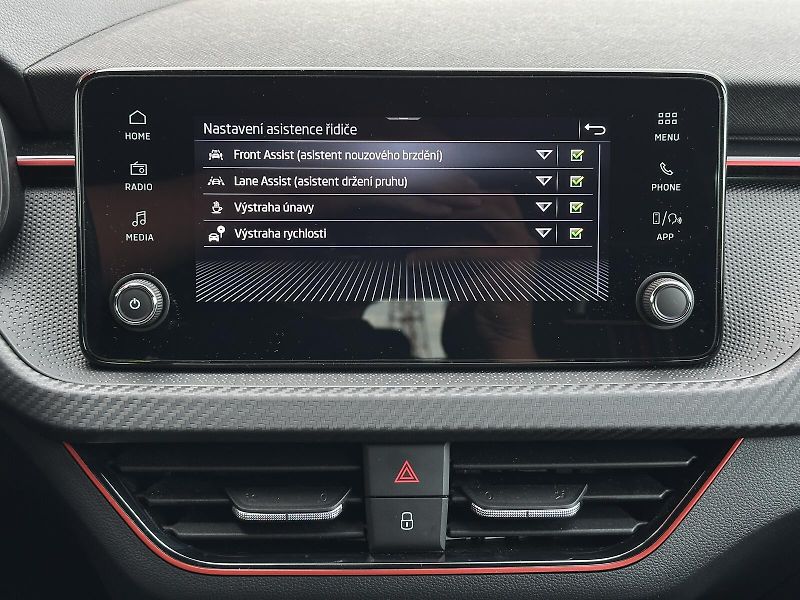 Škoda Scala 1.0TSi DSG 116PS Monte Carlo K - fotka 31 z 42