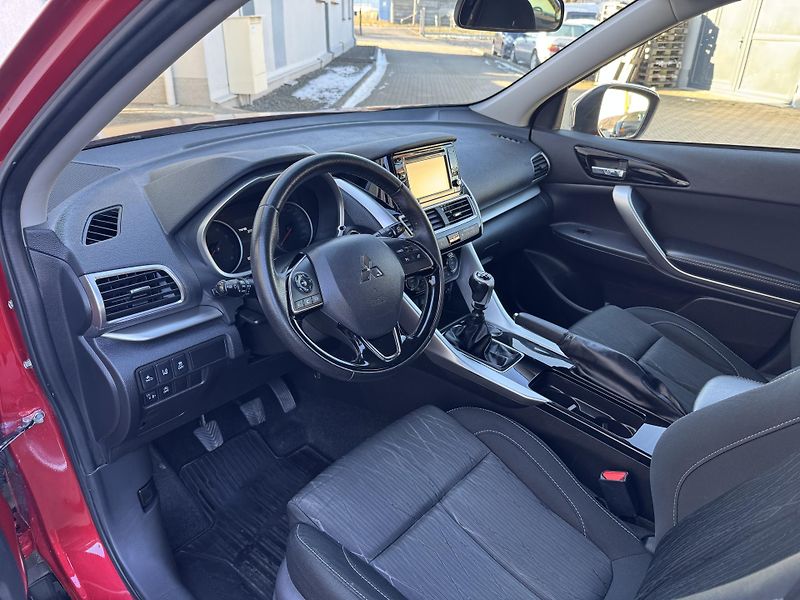 Mitsubishi Eclipse Cross 1,5T INTENSE,ČR,1.MAJ. - fotka 7 z 19