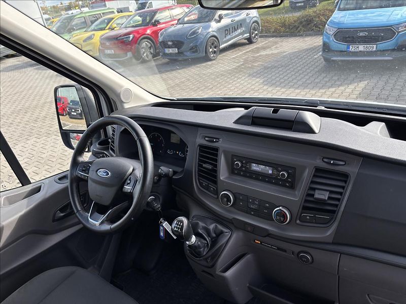 Ford Transit 2,0 EcoBlue 125kW Trend L4 - fotka 24 z 45