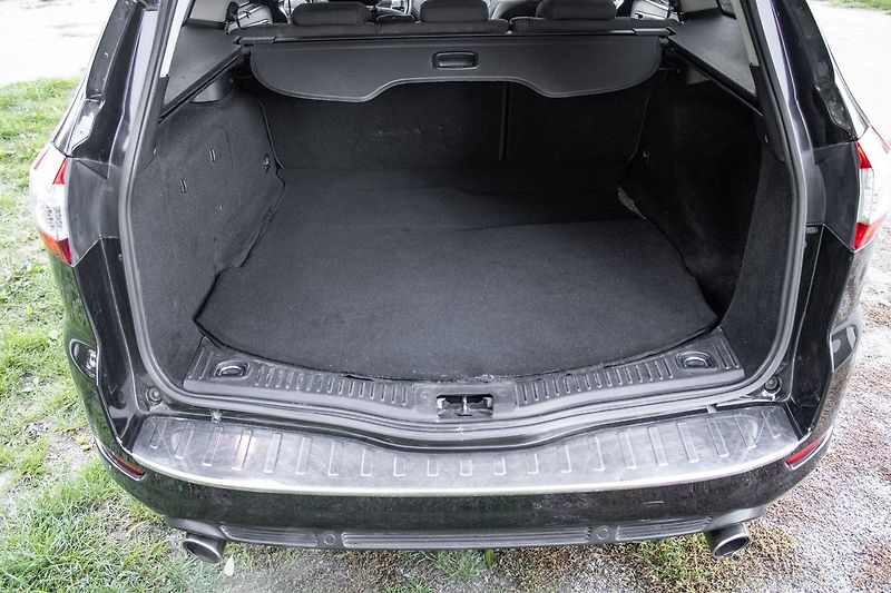 Ford Mondeo - fotka 32 z 33