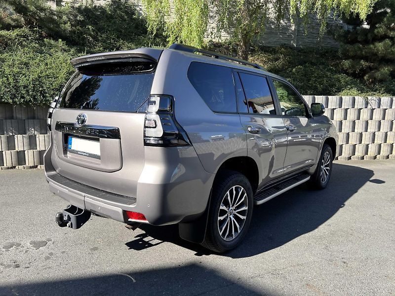 Toyota Land Cruiser 150 SERIES 2.8 D-4D 4WD 6AT - fotka 5 z 27