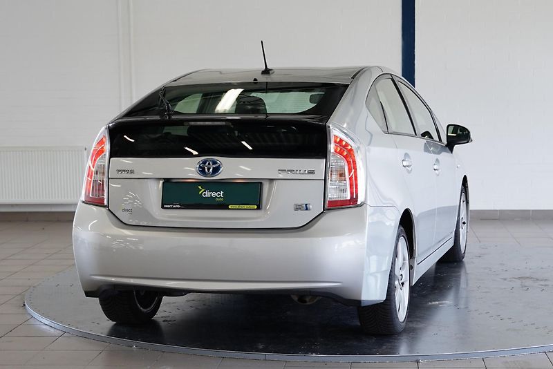 Toyota Prius - fotka 2 z 25