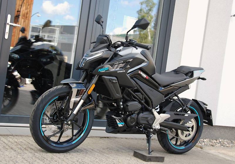 CFMOTO (2026) 125NK BLACK - fotka 4 z 25