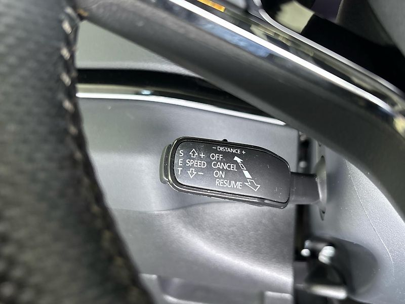 Škoda Karoq Sportline Exclusive 4x4 DSG - fotka 23 z 30
