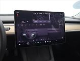 Tesla Model 3 (2021) Long Range 4WD 79kWh, SoH 81% - náhled 17