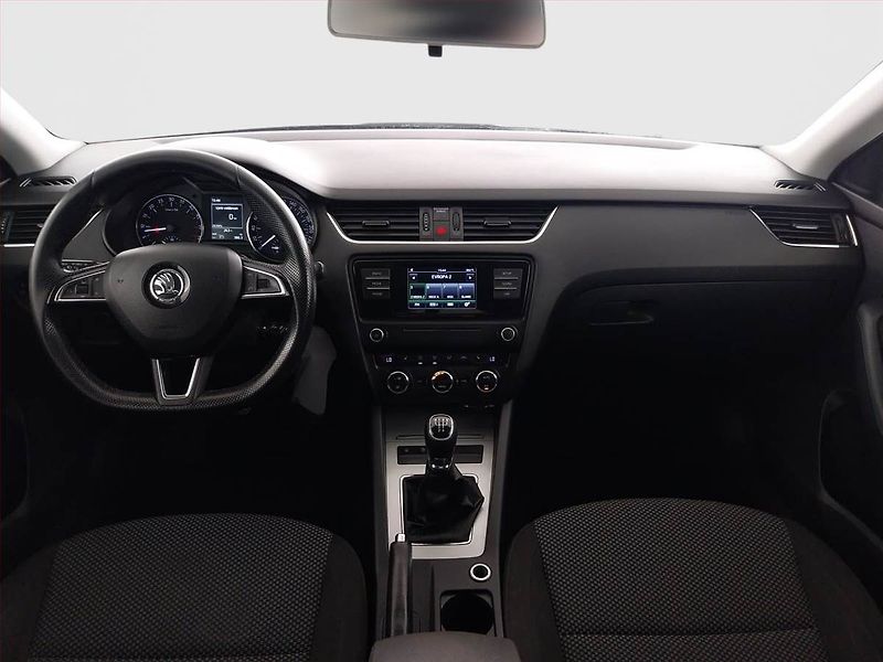 Škoda Octavia (2016) Ambition 1.6 TDI, Tempomat - fotka 8 z 22