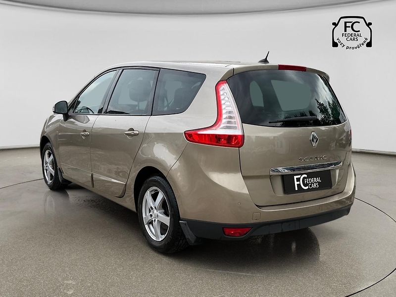 Renault Grand Scénic  1.6 16V Expression 7STR - fotka 3 z 23