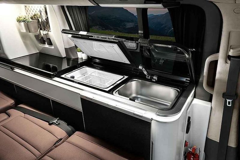 Koncept elektrického obytného auta Hyundai Staria Camper.
