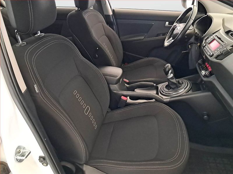 Kia Sportage (2012) 1.6 GDI, Tempomat - fotka 9 z 15