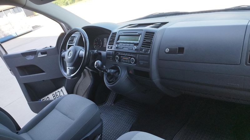 Volkswagen Caravelle (2011) 2.0TDI, volat-608 081 843 - fotka 11 z 15