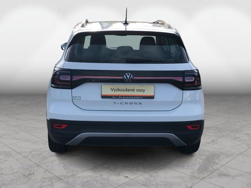 Volkswagen T-Cross 1,0 TSI - fotka 9 z 27