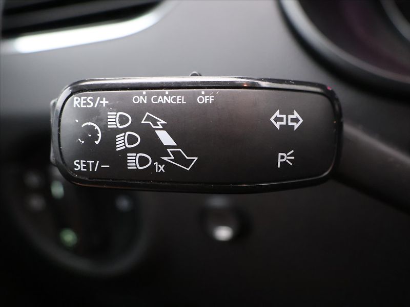 Škoda Octavia 1,6 TDI 81kW Style CZ Xenon - fotka 15 z 27