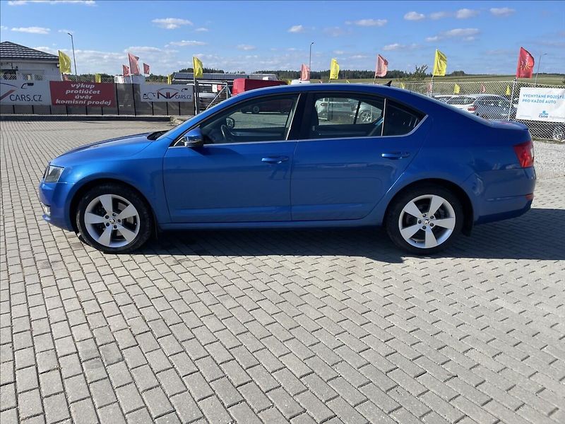 Škoda Octavia 1,8 i 132kw DSG Style Xenon LE - fotka 31 z 35