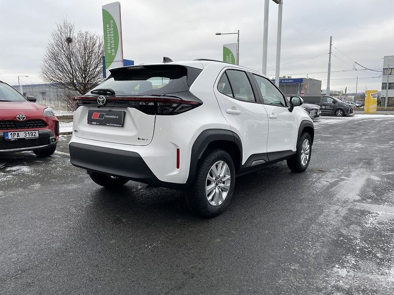 Toyota Yaris Cross 1.5 Hybrid Comfort ODBĚR 9/26 - fotka 3 z 27