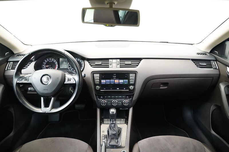 Škoda Octavia - fotka 5 z 26
