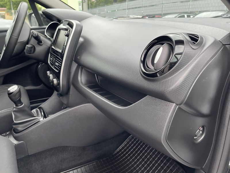 Renault Clio (2020) 0.9 TCe,56kW,Limited,ČR - fotka 32 z 35