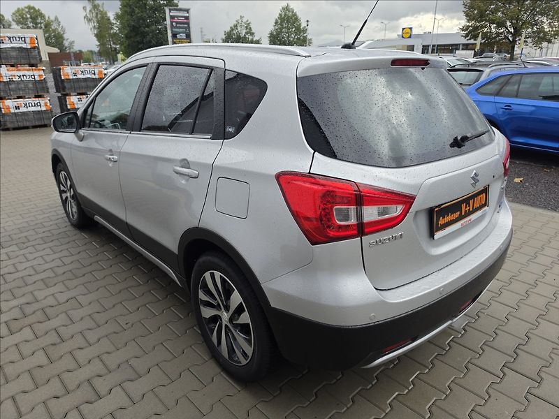 Suzuki S-Cross 1,4 Mild Hybrid AllGrip Premiu - fotka 8 z 45