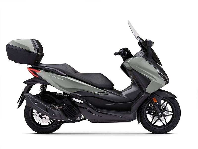 Honda Forza 125 ABS (2026) Smart box - fotka 4 z 8