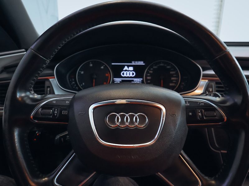 Audi A6 Avant 3.0TDI 150kw - fotka 11 z 25