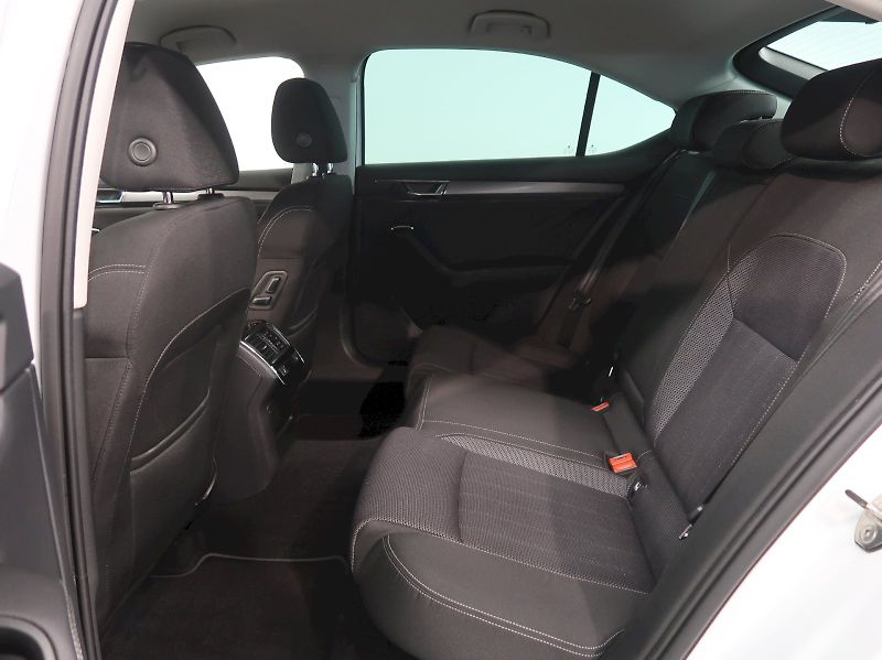 Škoda Superb (2021) STYLE 2.0TDI 147KW 4x4 DSG TAŽ - fotka 18 z 42