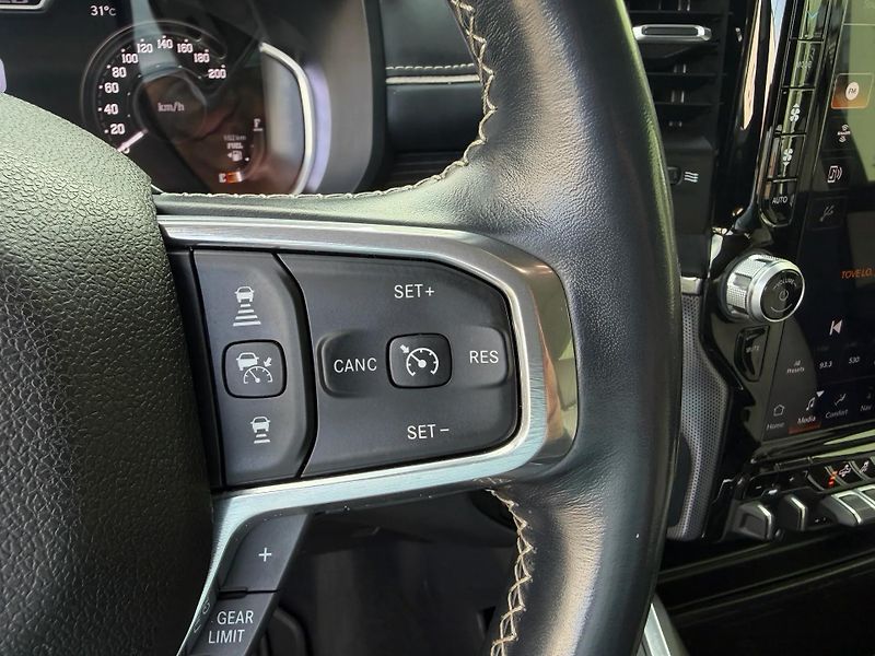 Dodge RAM (2023) +HEMI+LIMITED MAX+LIFT REVEL+ - fotka 18 z 29