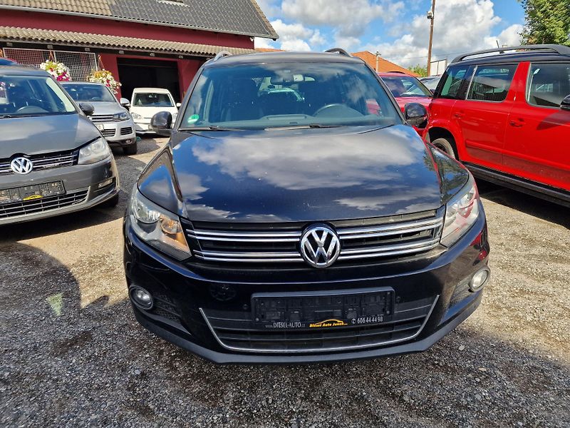 Volkswagen Tiguan 2,0TDI 4x4 LIFE NAVI TZ - fotka 2 z 19