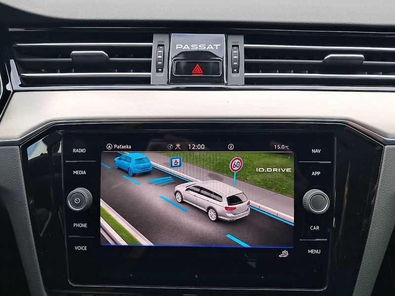Volkswagen Passat Variant (2022) ELEGANCE 1.5 TSI / 110 kW EVO - fotka 12 z 31