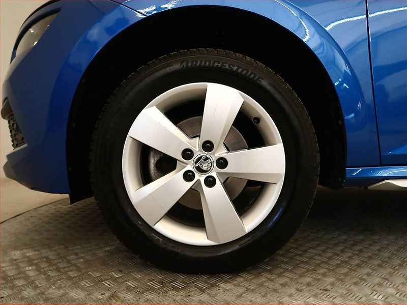 Škoda Kamiq (2019) 1.0 TSI, Automat, Navi - fotka 15 z 18