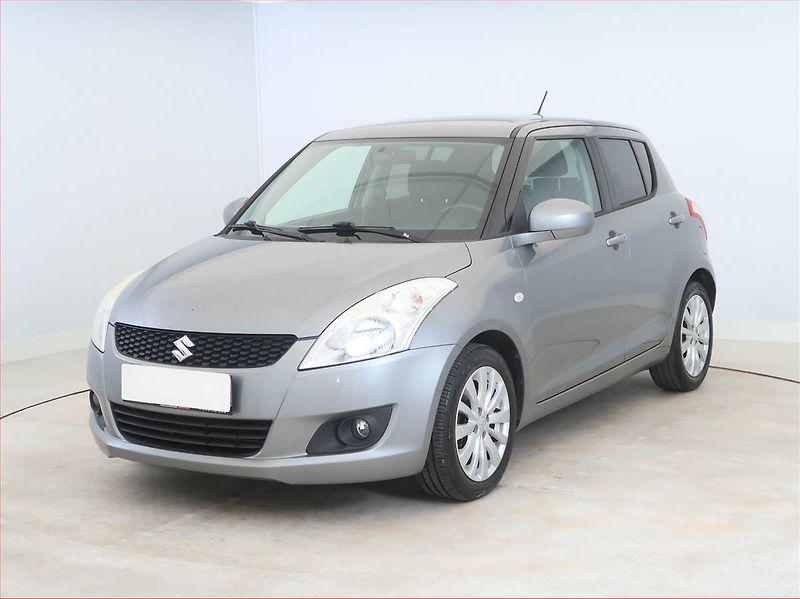 Suzuki Swift (2013) 1.2, Tempomat, Vyhř. sedaček - fotka 2 z 15
