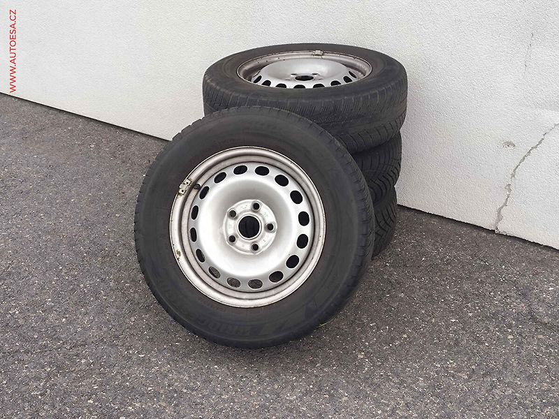 Volkswagen Caddy (2020) 2.0TDi WÜRTH, navi, +kola - fotka 23 z 24