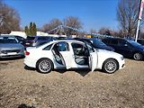 Audi A4 2,0 TDI,S-line,navi,výhřev,xen - náhled 19