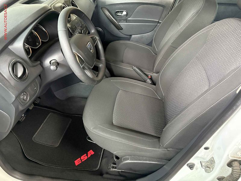 Dacia Sandero (2018) 0.9 TCe, servis.kniha, AC - fotka 9 z 14