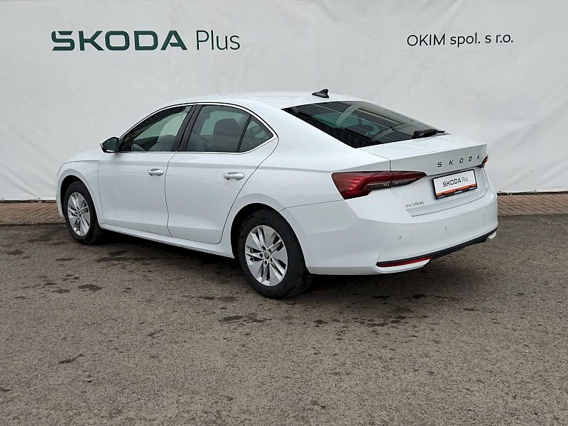 Škoda Octavia (2024) Top Selection 1,5 Tsi 110 Kw D - fotka 32 z 36