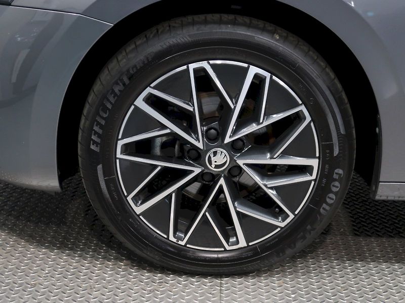 Škoda Octavia (2024) TOP SELECTION 2.0TDI 110KW DSG - fotka 12 z 38