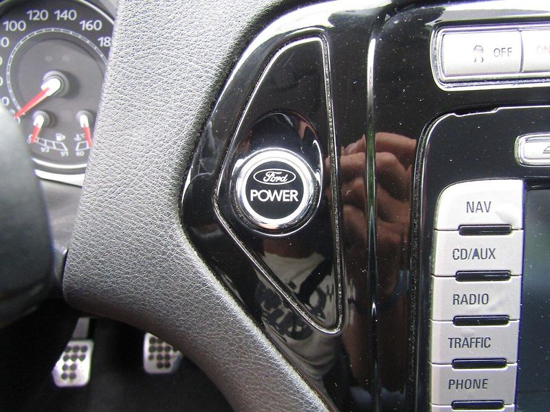 Ford Mondeo (2008) 2.2 TDCi 129kW  TITANIUM S - fotka 33 z 35