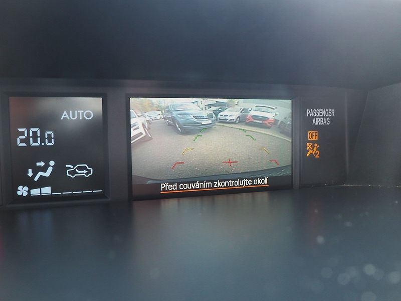 Subaru XV (2013) 2.0D 4x4 - fotka 32 z 34