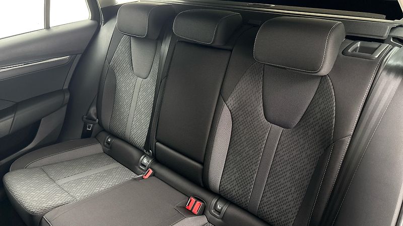 Škoda Octavia 1.5 TSI E-Tec DSG Style Combi - fotka 16 z 25